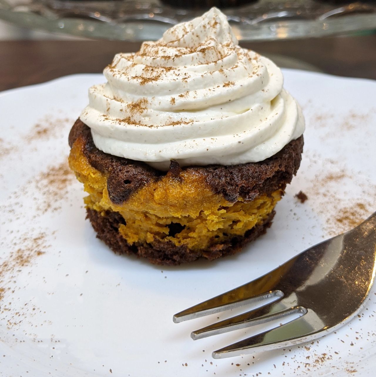 Pumpkin brownie cupcake (2)