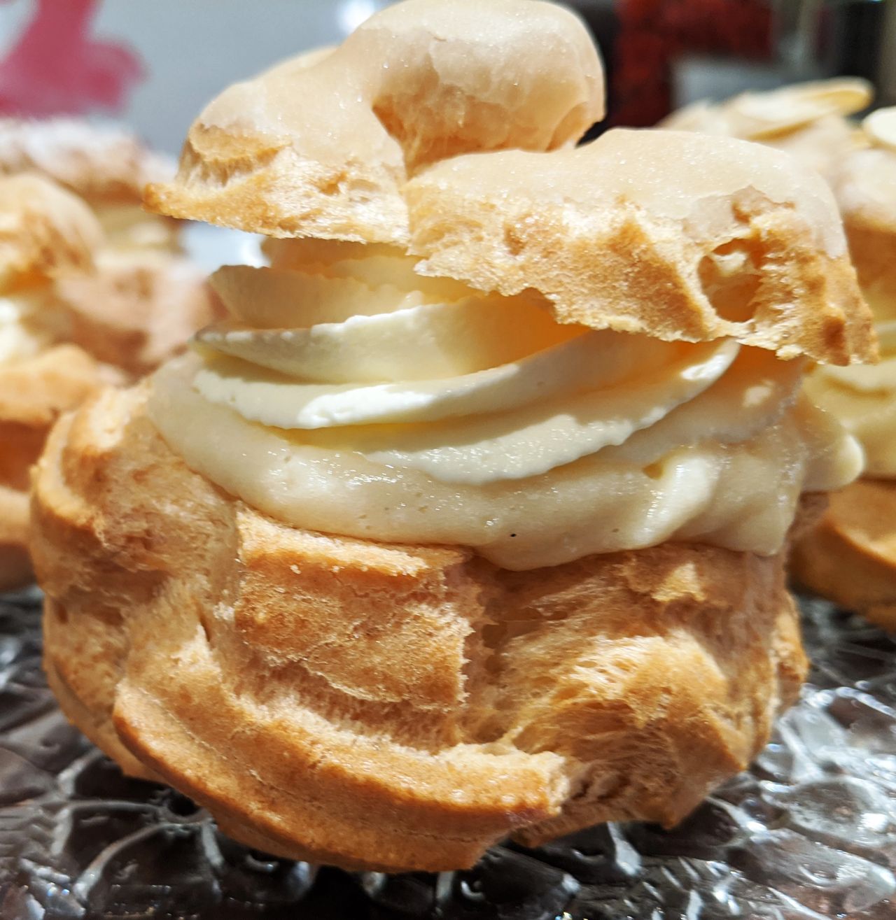 Cream puff (2)