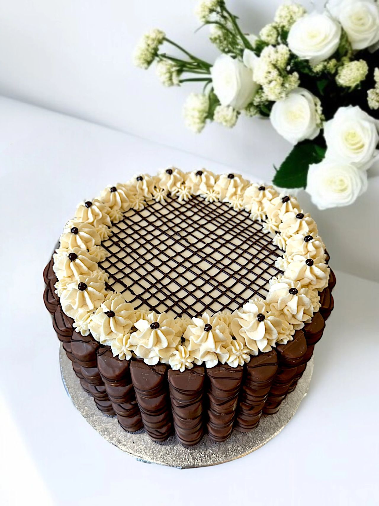 Kinder Bueno cake (2)
