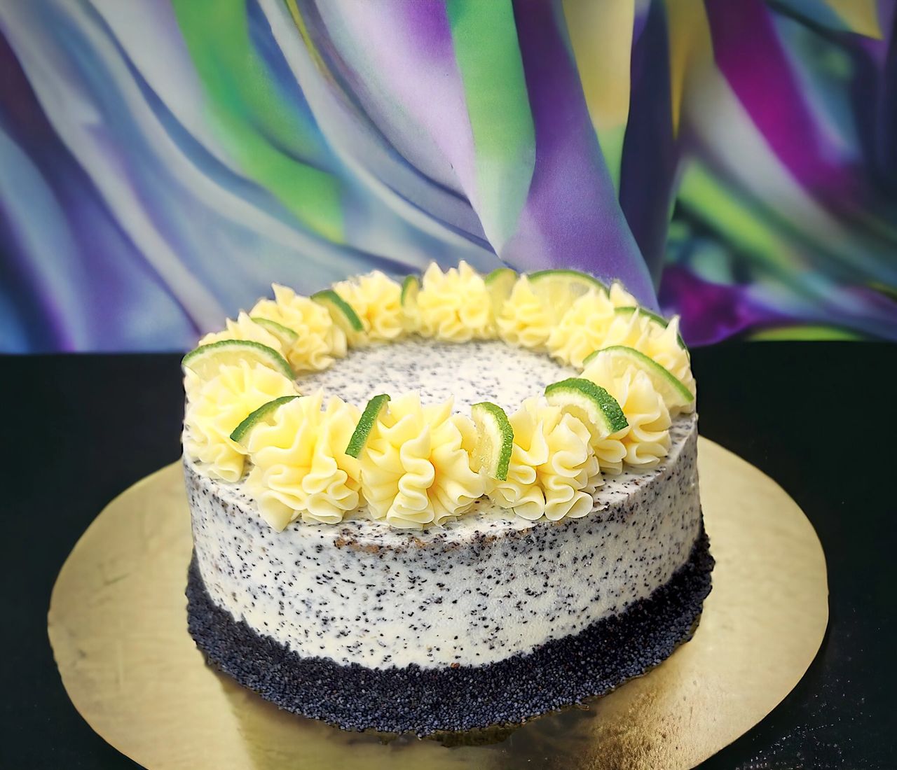 Lemon poppy seeds cake