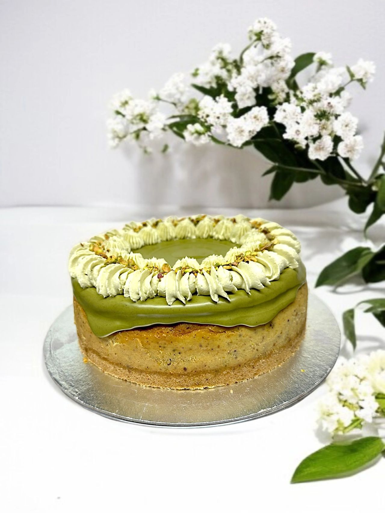Pistachio cheesecake