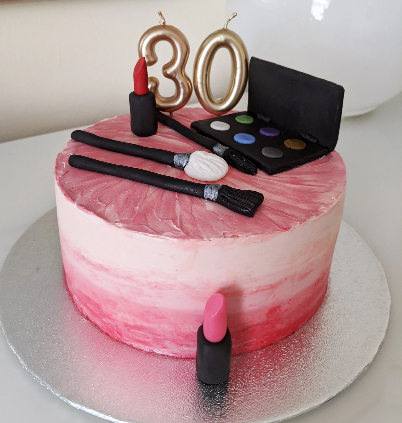 Unique decoration cakes (130)