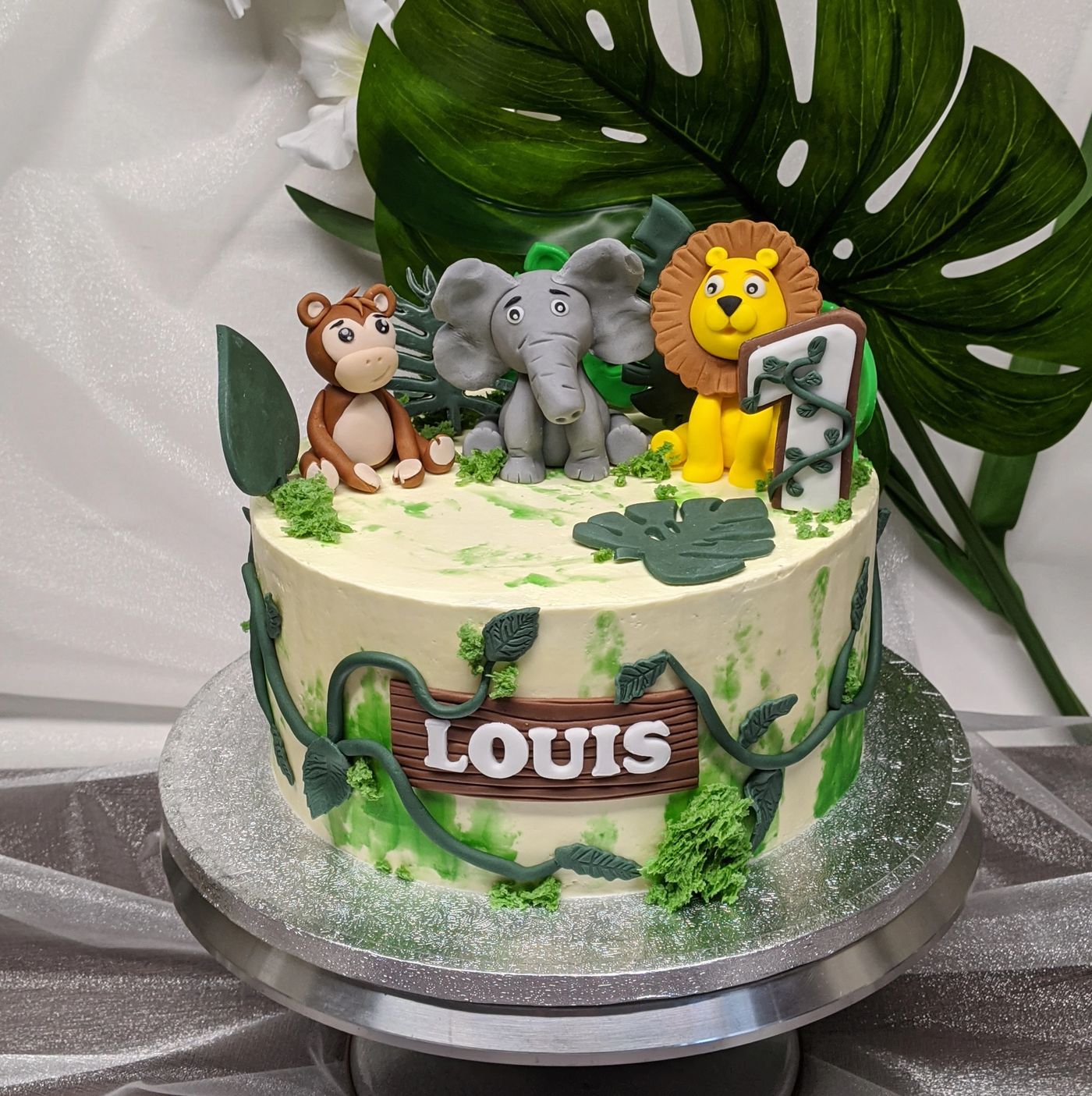 Unique decoration cakes (96)