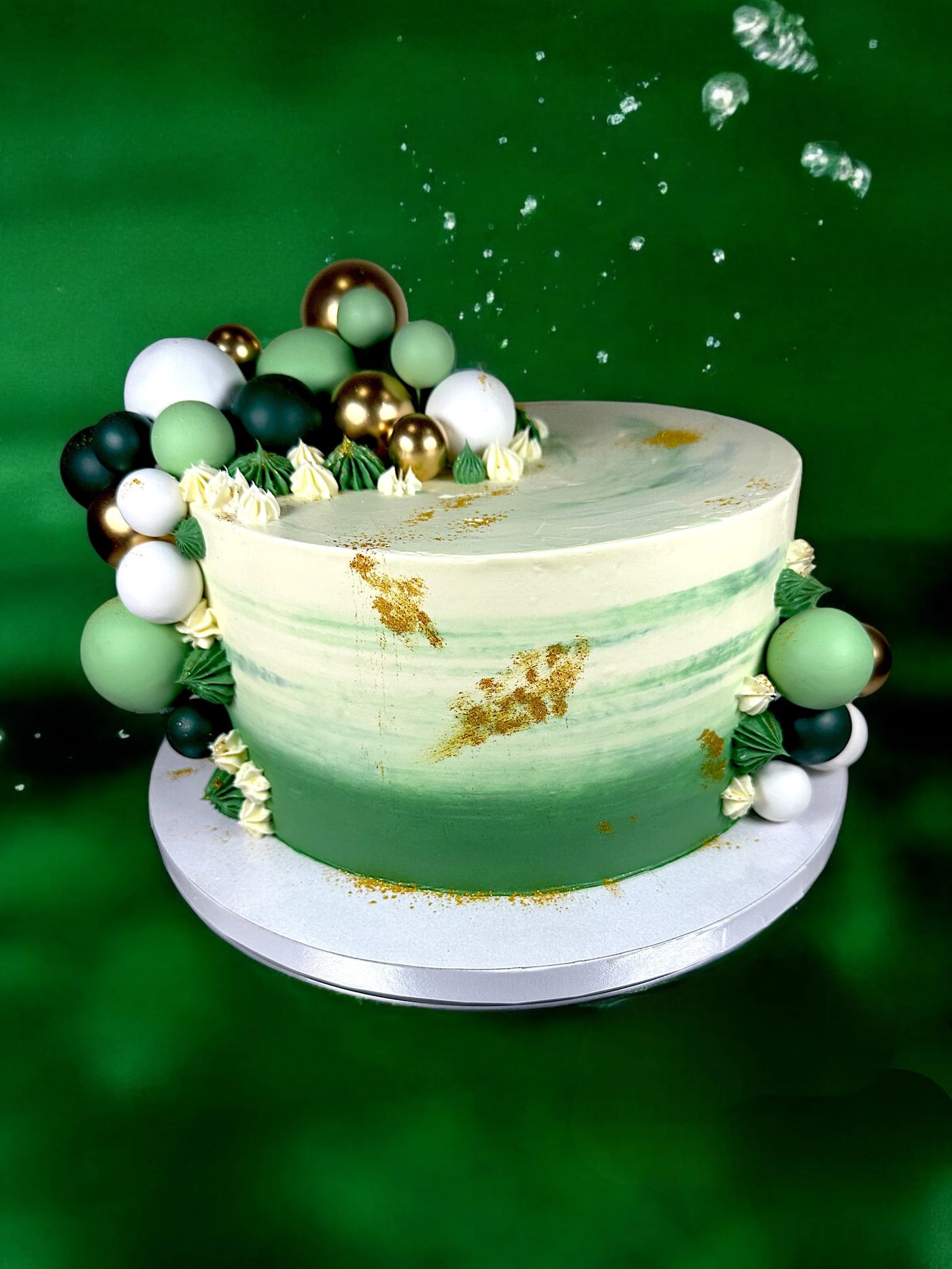 Unique decoration cakes (8)