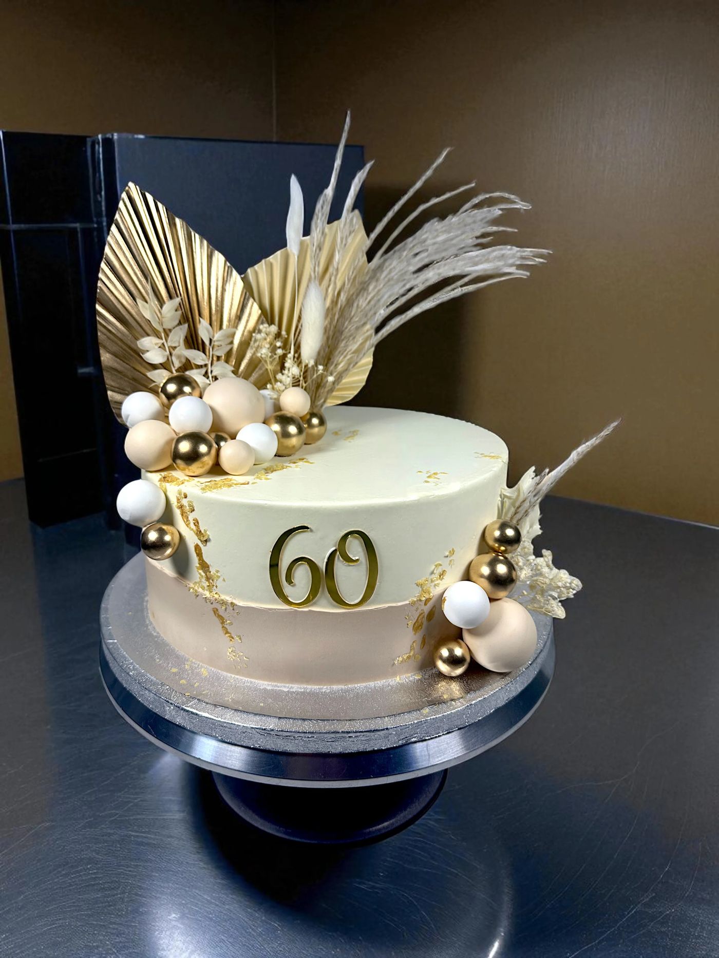 Unique decoration cakes (17)